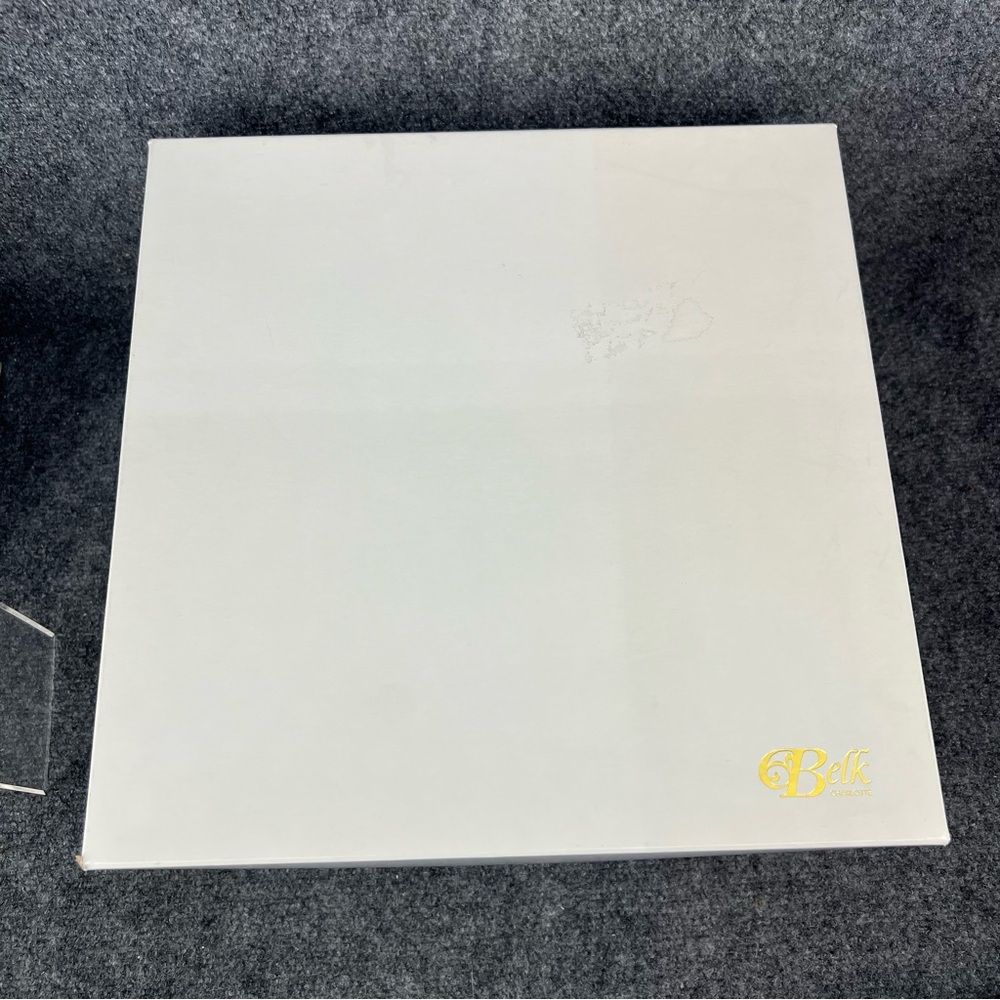 Vtg Belk Charlotte NC Department Store 14" Box Gift Shopping Hat Queen City 90s